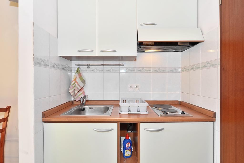 Apartments Mirabella Omis Exterior photo